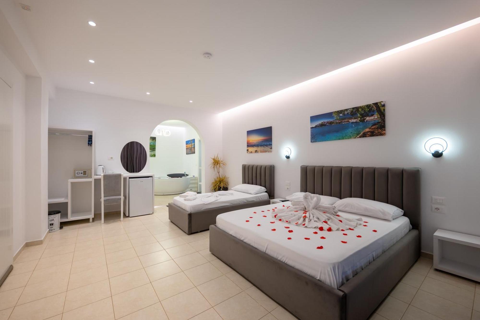 Feniks Hotel Ksamil Dış mekan fotoğraf
