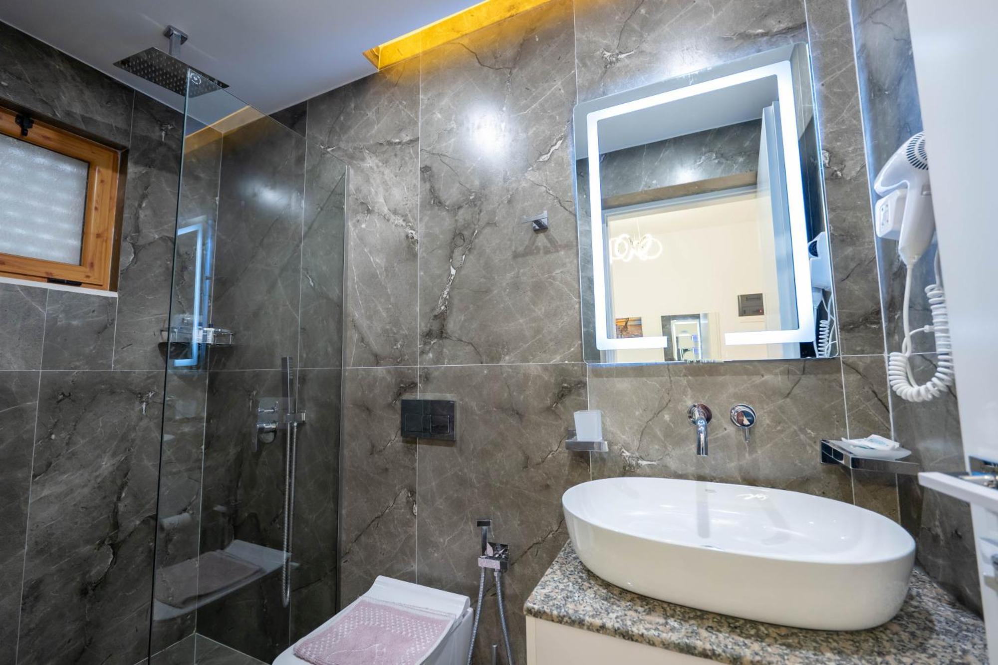 Feniks Hotel Ksamil Dış mekan fotoğraf