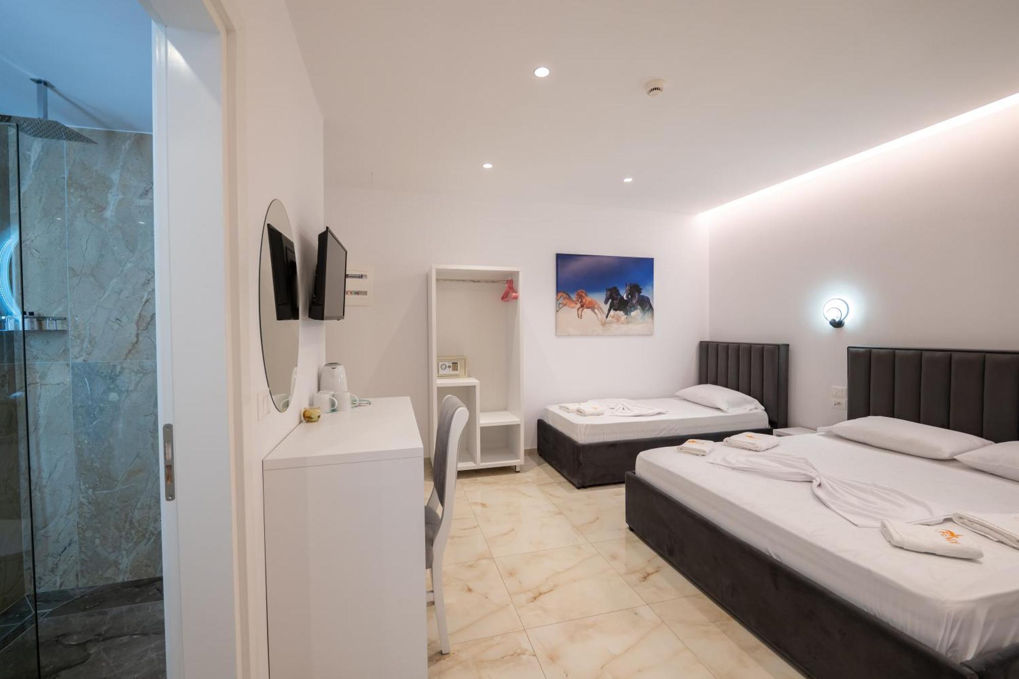 Feniks Hotel Ksamil Dış mekan fotoğraf